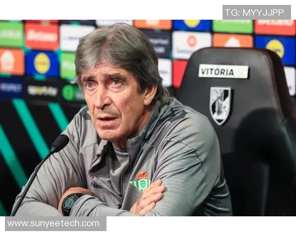 西甲联赛月度最佳教练揭晓领军战术引领球队崛起